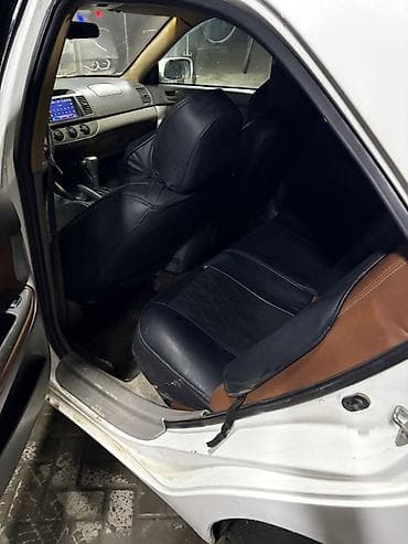 срочно авто продаю: Toyota Camry: 2001 г., 2.4 л, Автомат, Бензин — 4