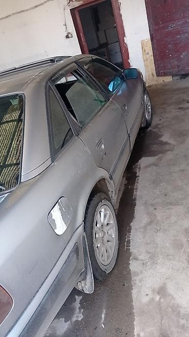 ауди quattro: Audi S4: 1991 г., 2.3 л, Ручные, Бензин, Седан — 3