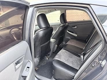 Toyota: Toyota Prius: 2011 г., 1.8 л, Автомат, Гибрид, Лифтбек — 3