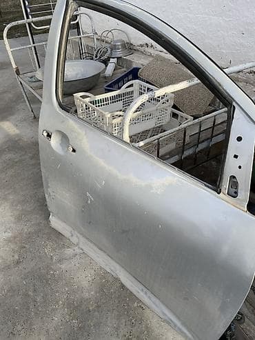 вешалка с зеркалом: Дверь Передняя правая Toyota, Б/у, Оригинал — 1