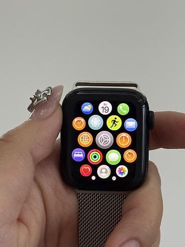 ipone 7: Продаю Apple Watch SE (40 мм), пользовалась несколько раз, состояние — 4