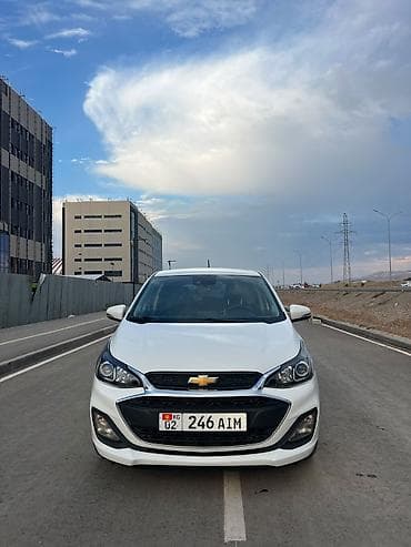 Chevrolet Spark: 2019 г., 1 л, Вариатор, Бензин, Хэтчбэк at lalafo.kg Chevrolet Spark: 2019 г., 1 л, Вариатор, Бензин, Хэтчбэк