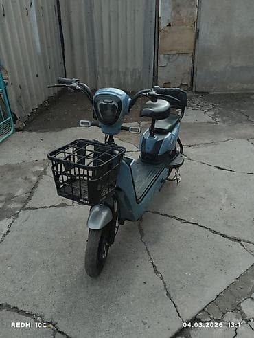 одежда для мотоцикла: Продам отличныи электроскутор в очень хорошем состоянии весь пластик — 1