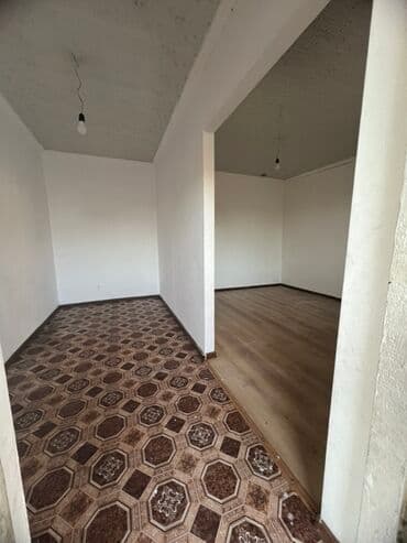 долгосрочная аренда квартир в караколе: 1 комната, Собственник, Без подселения, Без мебели — 3
