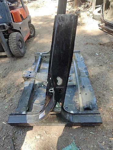 Стойка кузова Toyota, Оригинал