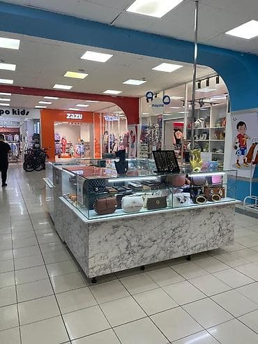 Бижутерия: Витрина-остров в торговом центре: бижутерия и аксессуары Ассортимент — 2