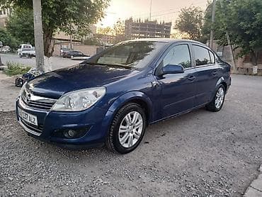 Opel Astra: 2008 г., Механика, Бензин, Седан