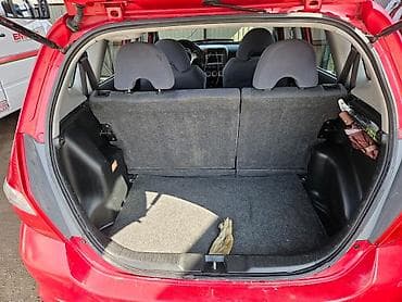 Honda Fit: 2007 г., 1.4 л, Кол менен иштөөчү, Газ, Хетчбек — 3