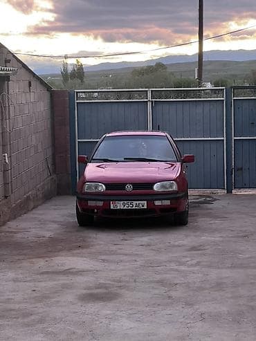 Volkswagen Golf: 1993 г., 1.8 л, Механика, Бензин, Хэтчбэк — 7