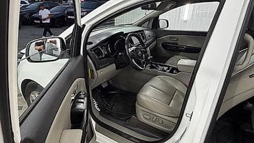 минвены: Kia Carnival: 2017 г., 2.2 л, Автомат, Дизель, Минивэн — 5