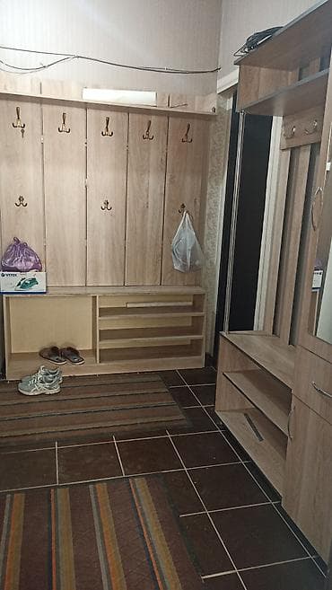 3 room flat: 3 комнаты, С мебелью частично — 1