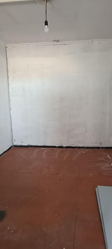 пустой кабинет: 4 м², Без мебели — 1