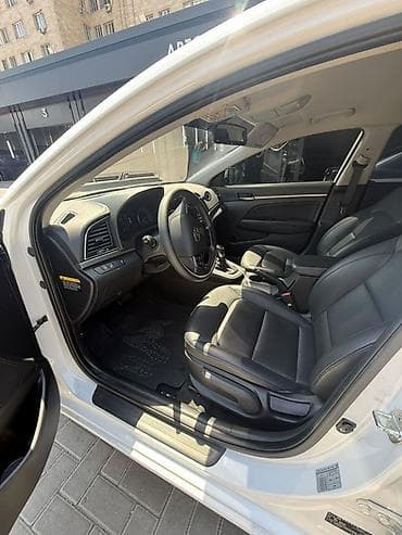 smart plus: Hyundai Elantra: 2018 г., Седан — 8