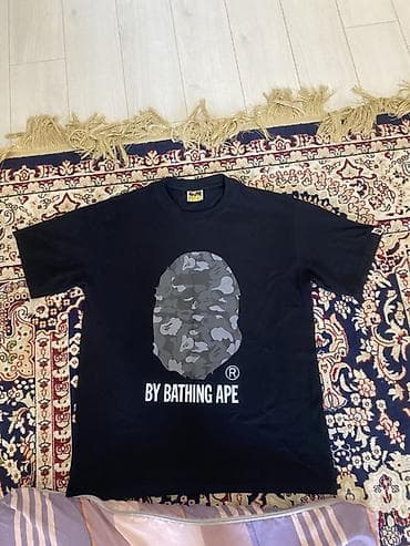 Футболка A Bathing Ape (BAPE) — размер L - Цвет: черный - Принт