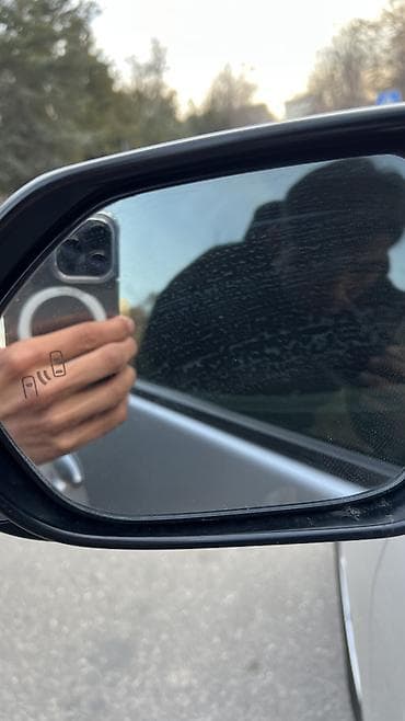 приус 35: Toyota Prius: 2018 г., 1.8 л, Вариатор, Гибрид, Седан — 10