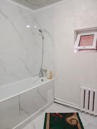 Дома: 6 комнат жер уй сатылат. Короо тосулган чон зал, спальный, детский — 10