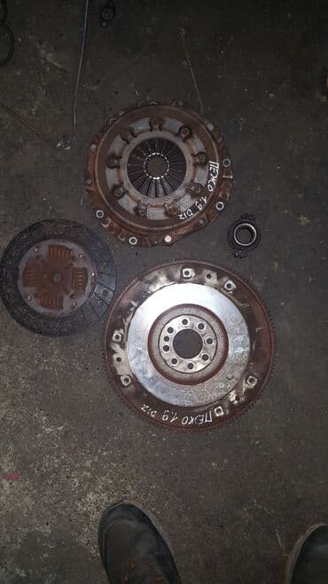 генератор 211: Peugeot Partner двигатель 1.9 сцепление маховик стартер генератор — 1