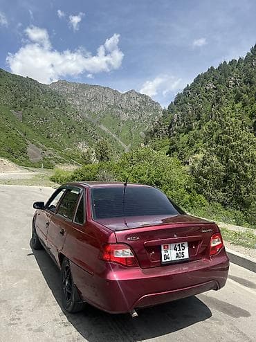 Daewoo: Daewoo Nexia: 2010 г., 1.5 л, Механика, Бензин, Седан — 2