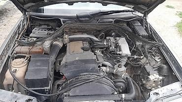 Унаа сатуу: Mercedes-Benz W124: 1992 г., 2 л, Кол менен иштөөчү, Бензин, Седан — 4