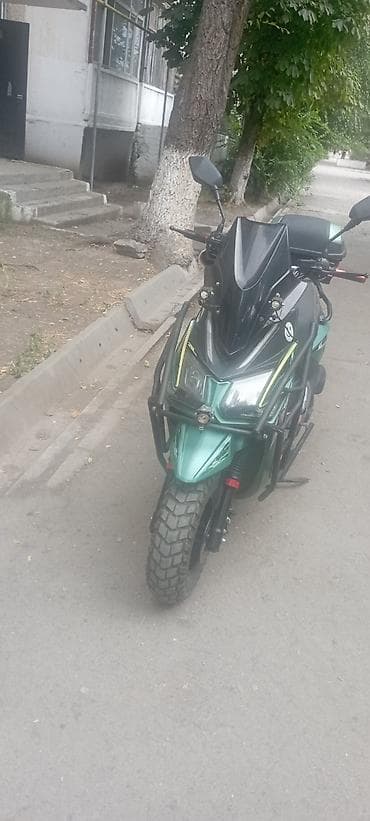 roewe rx5: 150 куб. см, Бензин, Б/у — 3