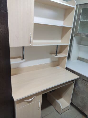 сколько стоит стол для компьютера: Ученический стол НОВЫЕ!!! Российский ламинат В наличии есть расцветки — 10