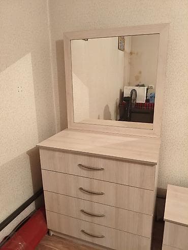 мягкая мебель бу: Спальный гарнитур, Двуспальная кровать, ДСП, Самовывоз, цвет - Бежевый — 4