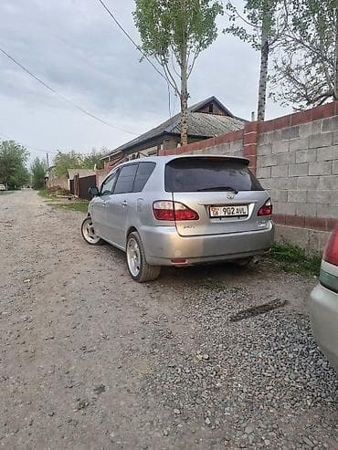 полировщик авто: Toyota Ipsum: 2001 г., 2.4 л, Автомат, Бензин, Минивэн — 8