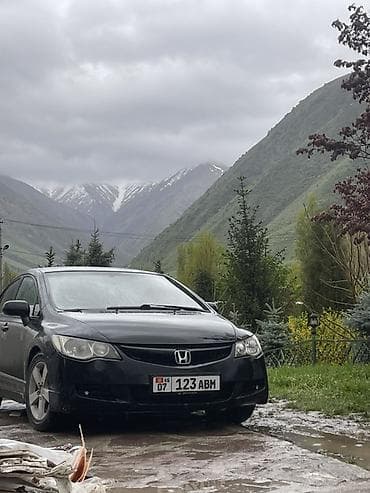 Honda Civic: 2007 г., 1.8 л, Автомат, Бензин, Седан