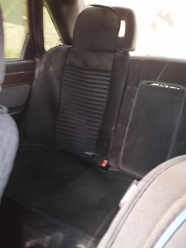 Унаа: Audi 100: 1991 г., 2.3 л, Кол менен иштөөчү, Бензин, Седан — 8