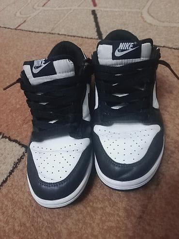Мырзалардын бут кийими: Эркектердин кроссовкасы, 40, Nike, Колдонулган, түсү - Кара, Өзү алып кетүү — 3