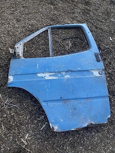 межкомнатная дверь: Дверь боковая с раздвижного фургона (правая/левая — по форме под арку — 2