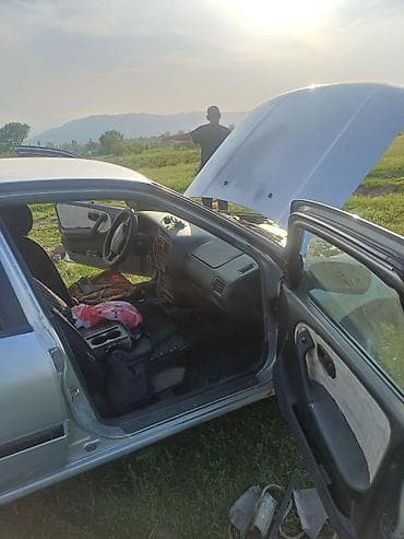 1 9 dci: Nissan Primera: 1996 г., 1.6 л, Механика, Бензин, Седан — 5
