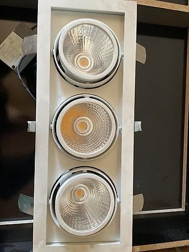 Встраиваемый светильник с тремя светодиодными спотами + драйвер