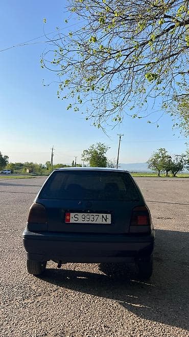 газел ош: Volkswagen Golf: 1993 г., 1.8 л, Ручные, Бензин, Хэтчбэк — 5