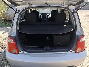 Toyota Ist: 2003 г., 1.3 л, Автомат, Бензин, Хетчбек — 8