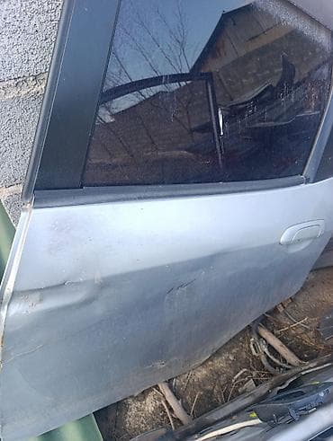 Дверь Задняя левая Honda