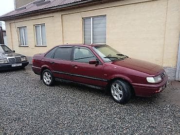 Volkswagen Passat: 1994 г., 2 л, Механика, Бензин, Седан