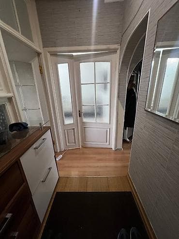 3 room flat: 3 комнаты, 70 м², 106 серия, 4 этаж, Косметический ремонт — 9