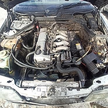 mazda mx5: Mercedes-Benz W124: 2026 г., Бензин, Седан — 4