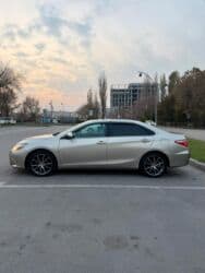 срочно продаю в связи с переездом: Toyota Camry: 2017 г., 2.5 л, Автомат, Бензин, Седан — 4