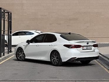 Toyota Camry: 2019 г., 2.5 л, Автомат, Гибрид, Седан — 5