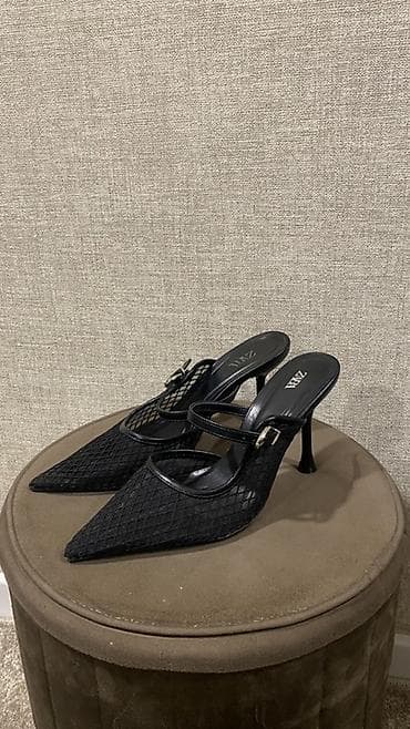 босоножки зара: Женские мюли на каблуке-шпильке, острый носок — 1