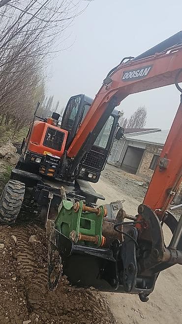 миксеры битон: Экскаватор, Doosan, 2021 г., Колесный — 2