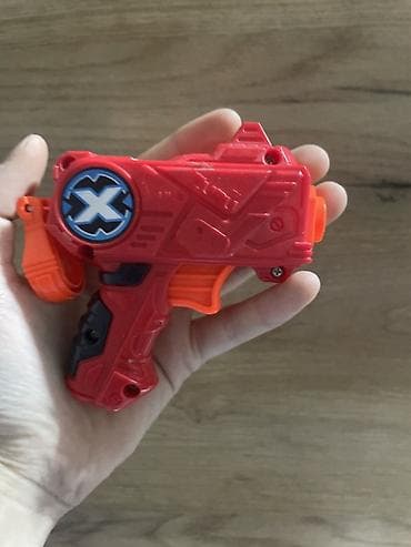 пистолет для пирсинга: Игрушечный бластер-пистолет для детей - Компактный размер — удобно — 1