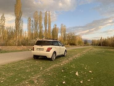 машины китайские: Toyota Ist: 2005 г., 1.3 л, Кроссовер — 6