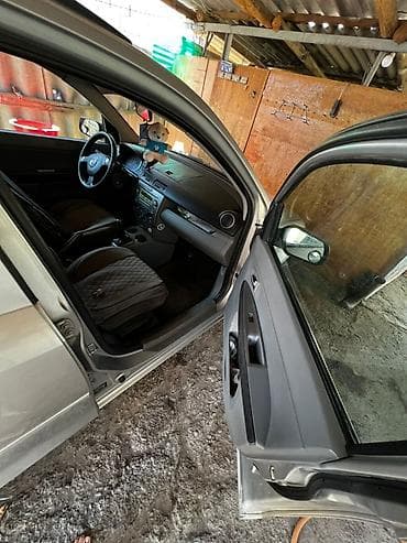 японские трактор: Mazda 2: 2003 г., 1.4 л, Робот, Бензин, Хэтчбэк — 2