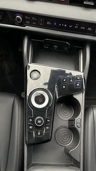 kia джип: Kia Sportage: 2023 г., 1.6 л, Бензин, Кроссовер — 7