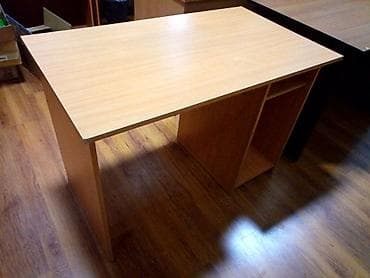 стол для письма: Письменный стол, Б/у — 8