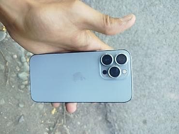 iphone plus: IPhone 13 Pro, Б/у, 128 ГБ, Голубой, Чехол, 100 % — 1