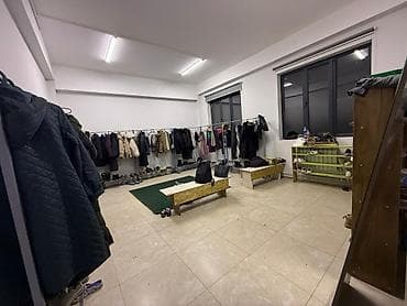 подземный: Сдается отдельно стоящее 4-этажное здание под бизнес Локация: район — 4